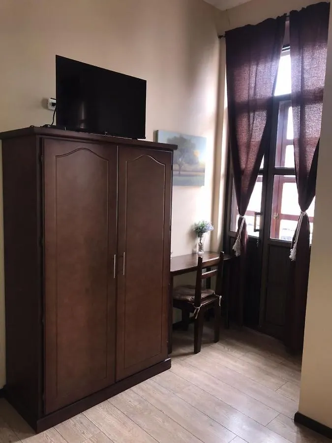 ***  Hotel En El Centro Historico 昆卡 厄瓜多尔