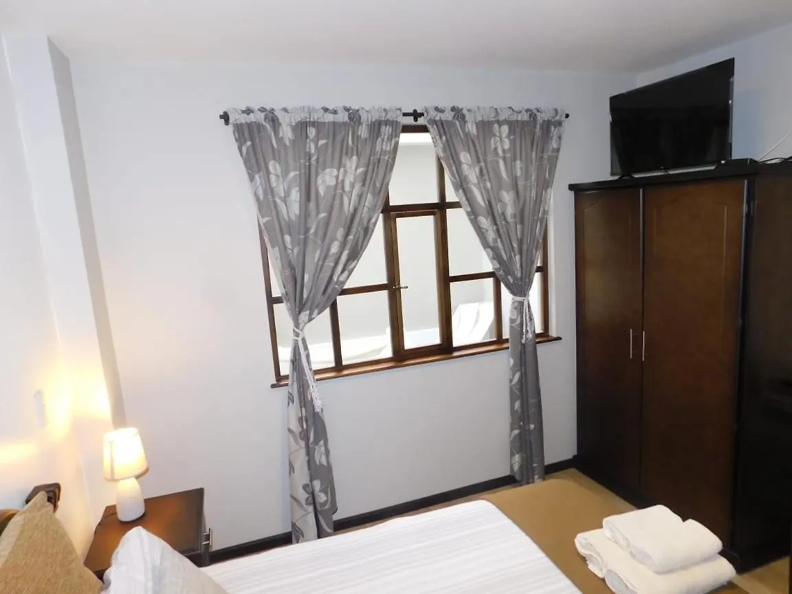 Hotel En El Centro Historico 昆卡 厄瓜多尔