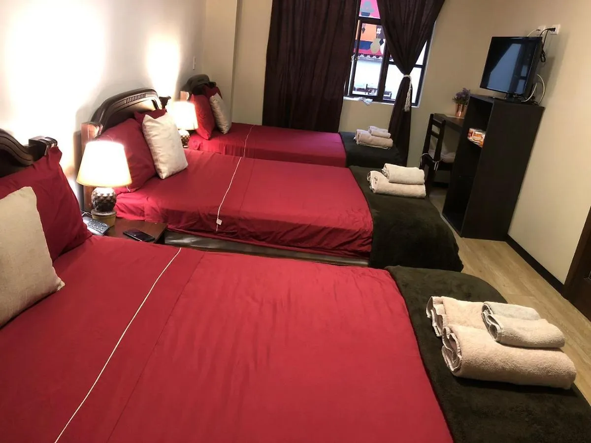 Hotel En El Centro Historico 昆卡 3*,  厄瓜多尔