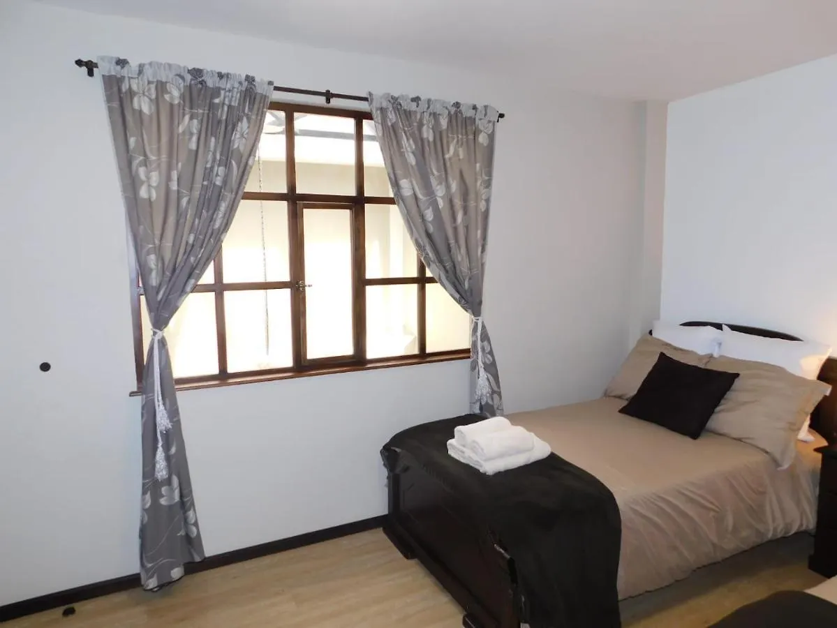Hotel En El Centro Historico 昆卡 厄瓜多尔