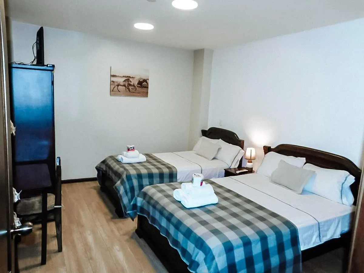 Hotel En El Centro Historico 昆卡